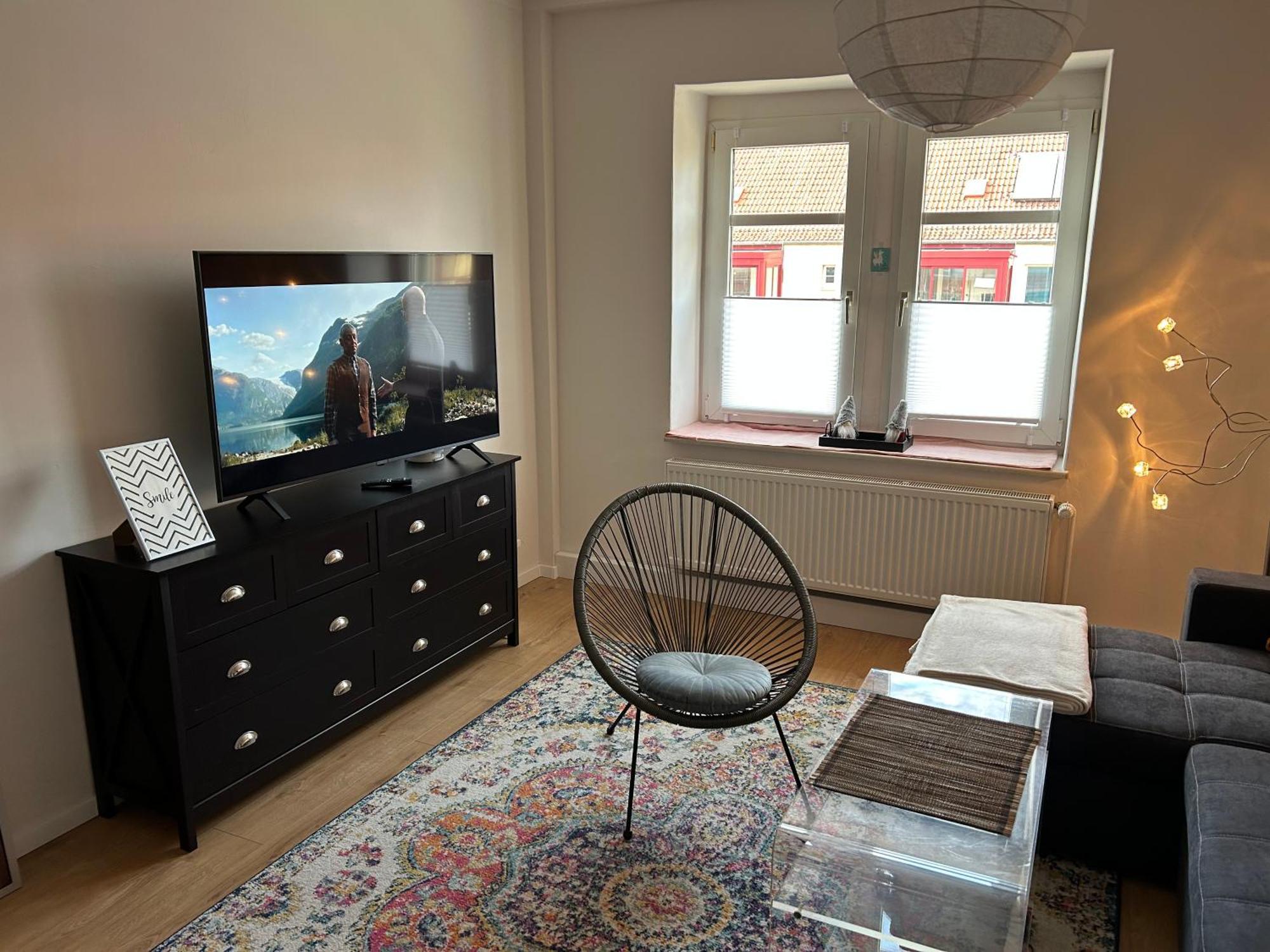 Schoene Neue 4 Zimmer Wohnung Mit Sued-Balkon Bis 8 Personen Naumburg  Exteriör bild